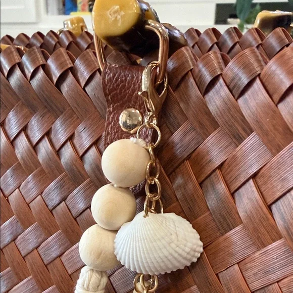 NWT Tommy Bahama Woven Basket Tote Bag Bamboo Handle Starfish Charm - Picture 9 of 16